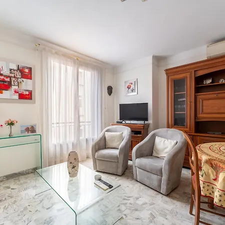 L'adresse Raphaeloise * Saint-Raphael (Var)
